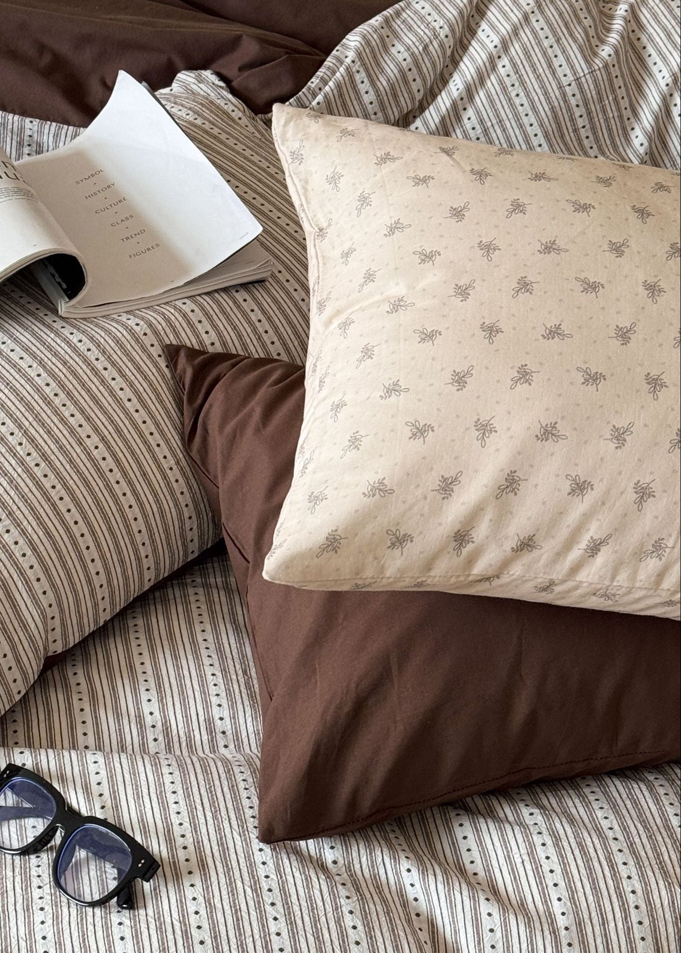 -Ever Lasting - Peony Jacquard Bedding Set / Brown -Bedding Set -Ever Lasting