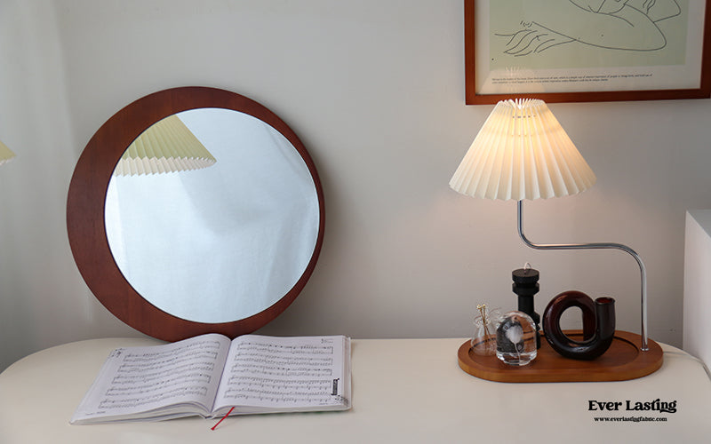 Pleated Wooden Tray Lamp / Cream Light