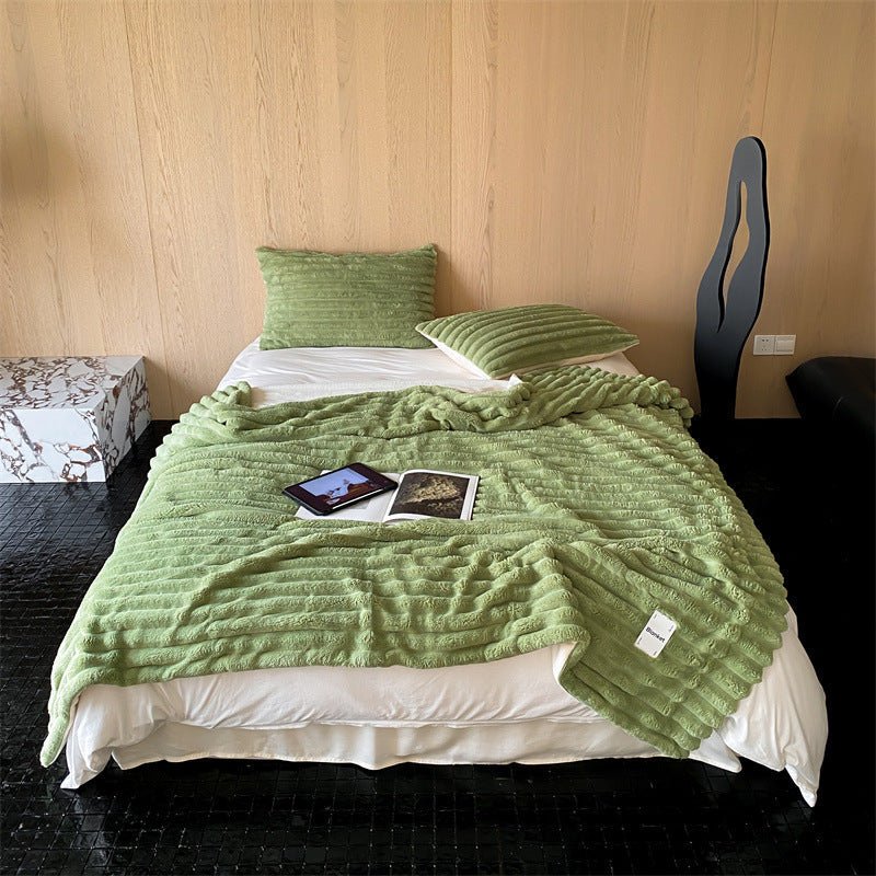  - Ever Lasting - Plush Cozy Jacquard Blanket / Blue - Blankets - Ever Lasting