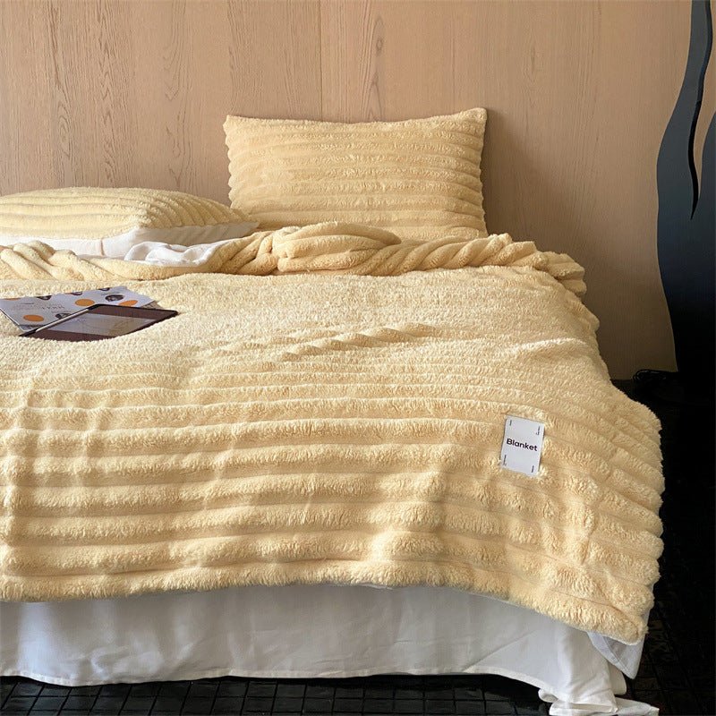  - Ever Lasting - Plush Cozy Jacquard Blanket / Blue - Blankets - Ever Lasting