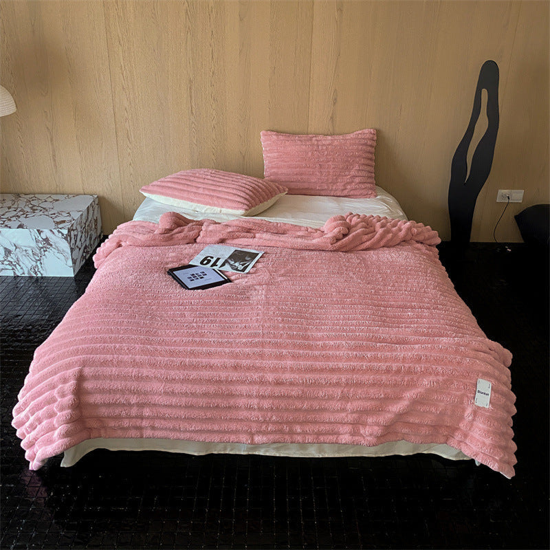 Plush Cozy Jacquard Blanket / Blue Pink Small Blankets