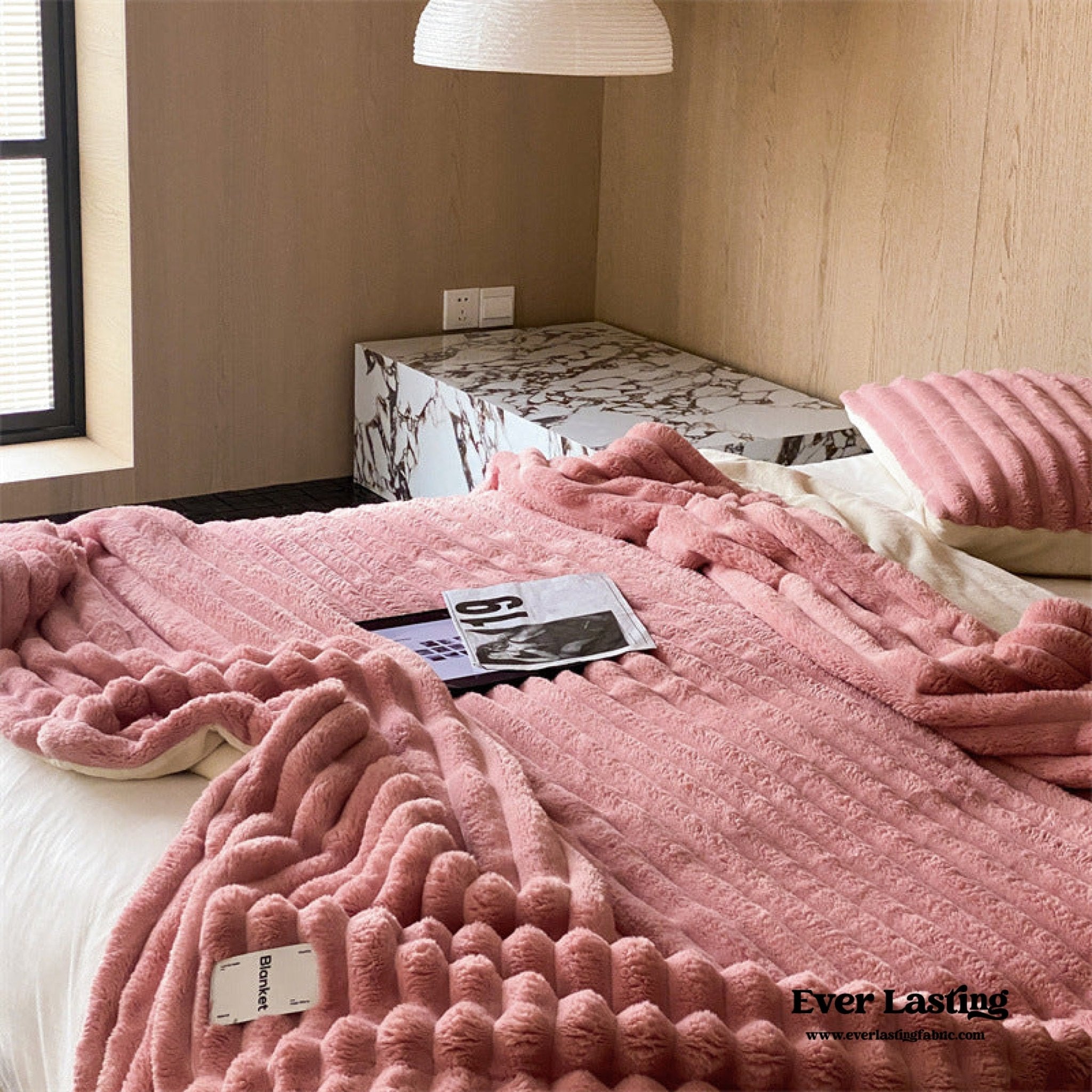 Plush Cozy Jacquard Blanket / Cream White - Ever Lasting