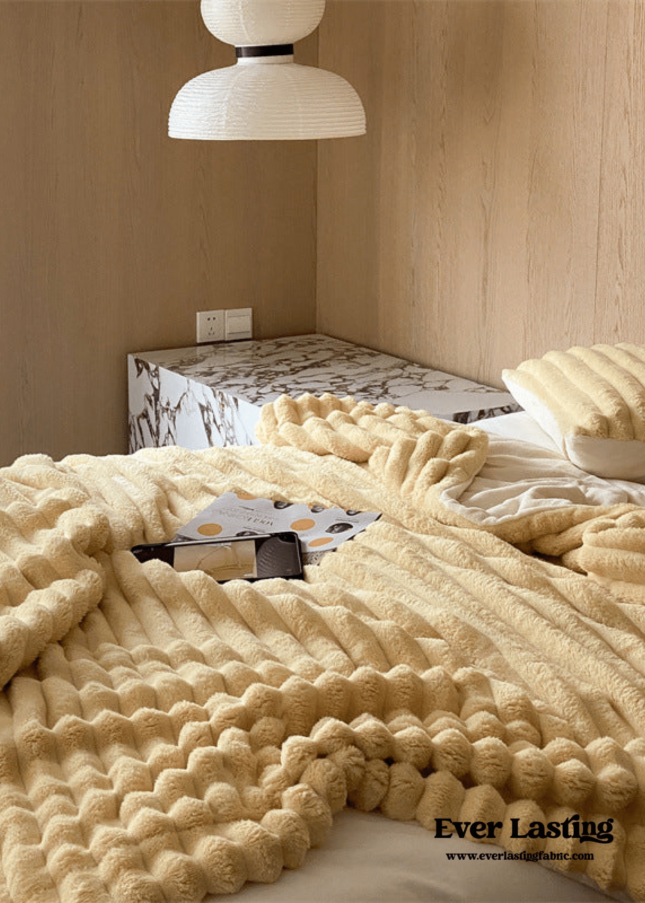  - Ever Lasting - Plush Cozy Jacquard Blanket / Cream White - Blankets - Ever Lasting