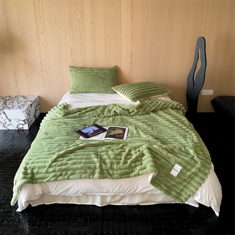 Plush Cozy Jacquard Blanket / Cream White Green Small Blankets