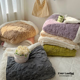 Plush Jacquard Fleece Floral Blanket (6 Colors) Blankets