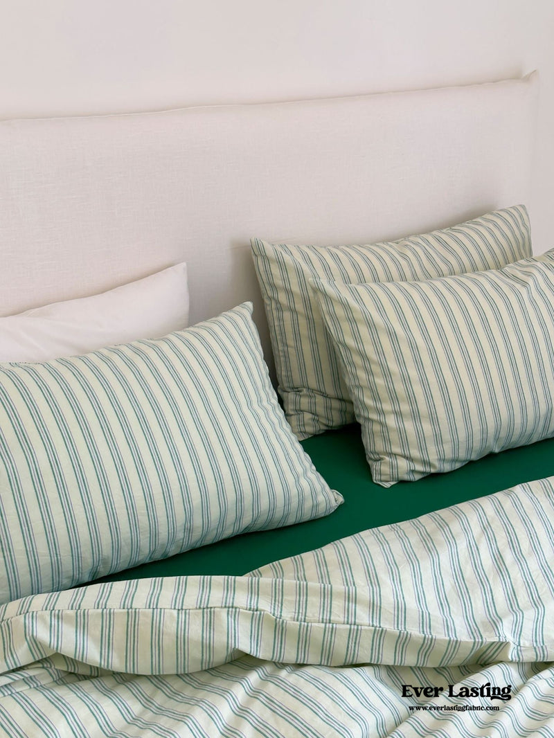 Refreshing Stripe Bedding Set / Blue Single