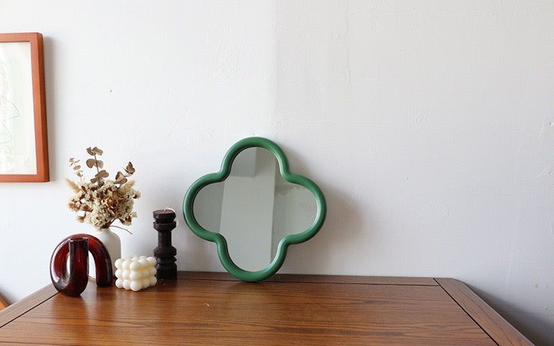 Retro Wooden Mirror / Green Lucky