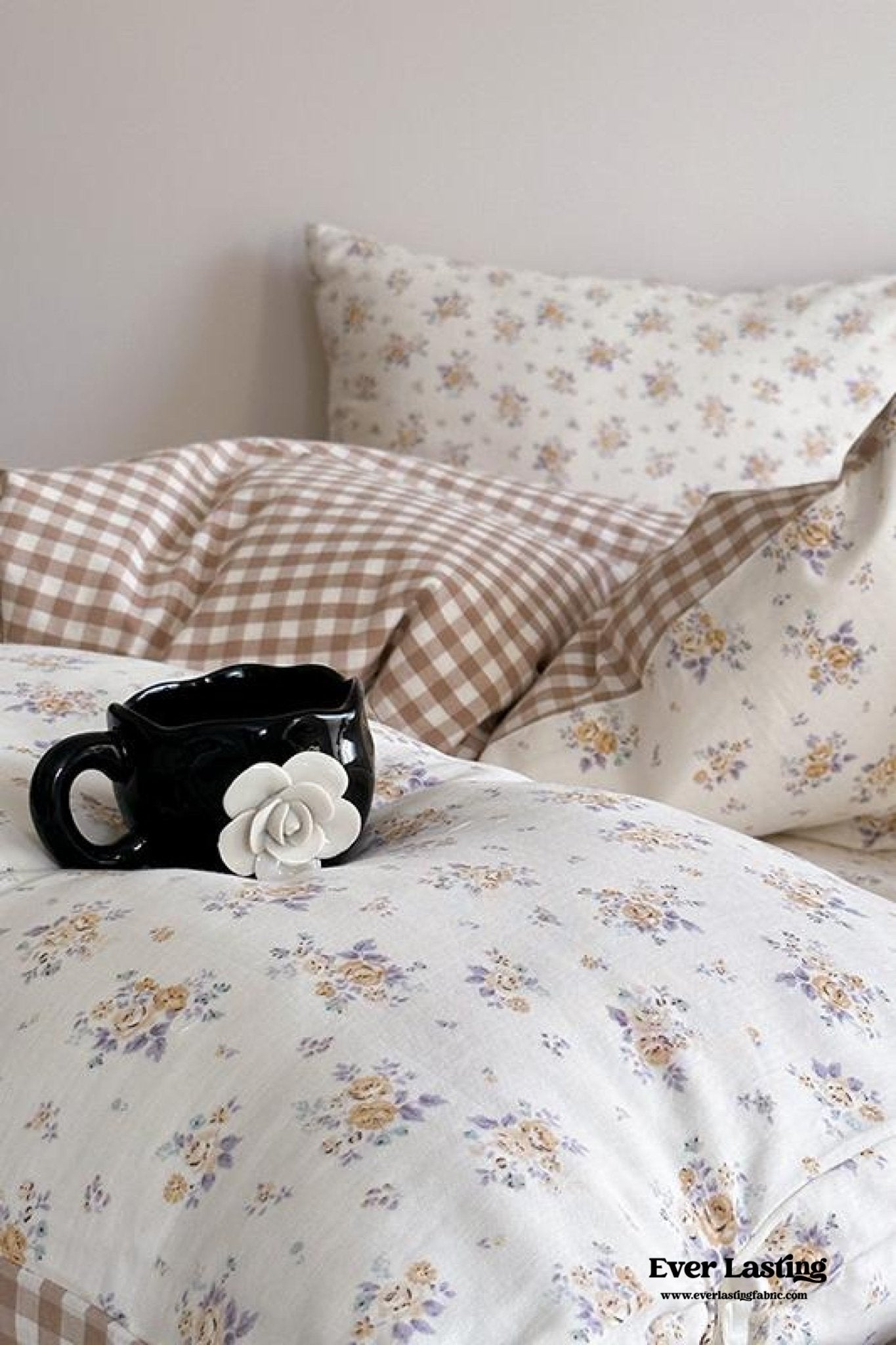 Rosalie Floral Lace Gingham Bedding Set / Pink - Ever Lasting