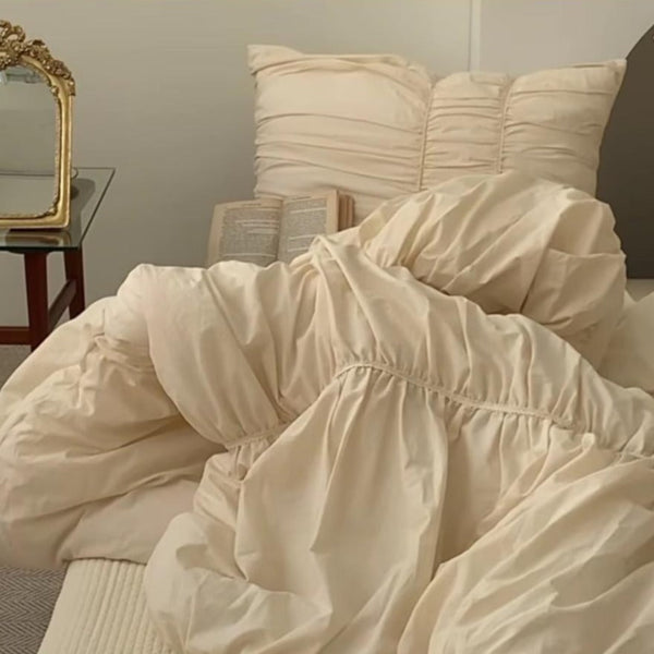 Royal Duvet Cover & Pillowcases / Beige Medium - Only Bedding Set