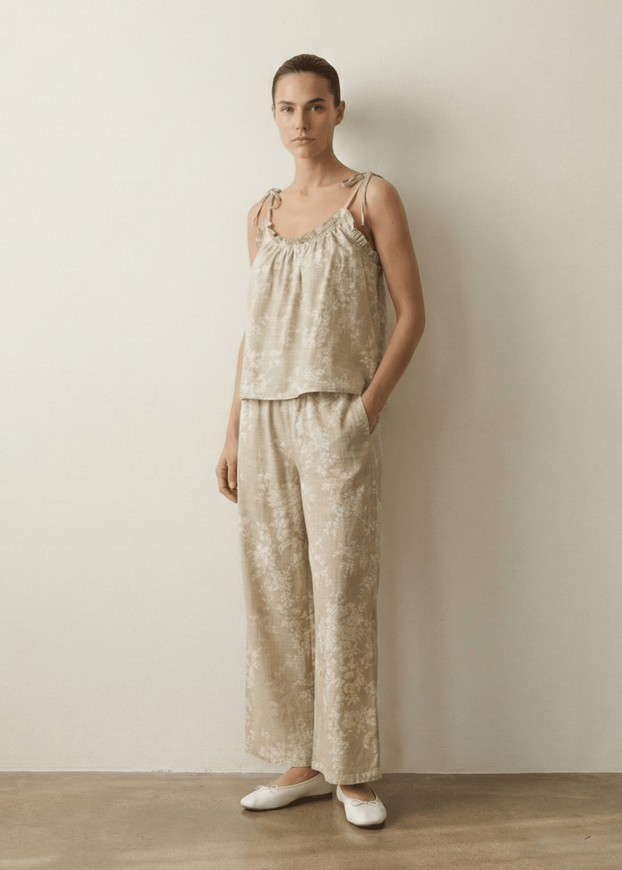  - Ever Lasting - Sabine Sleeveless & Long - Pant Floral Pajama Set / Beige - Pajamas - Ever Lasting