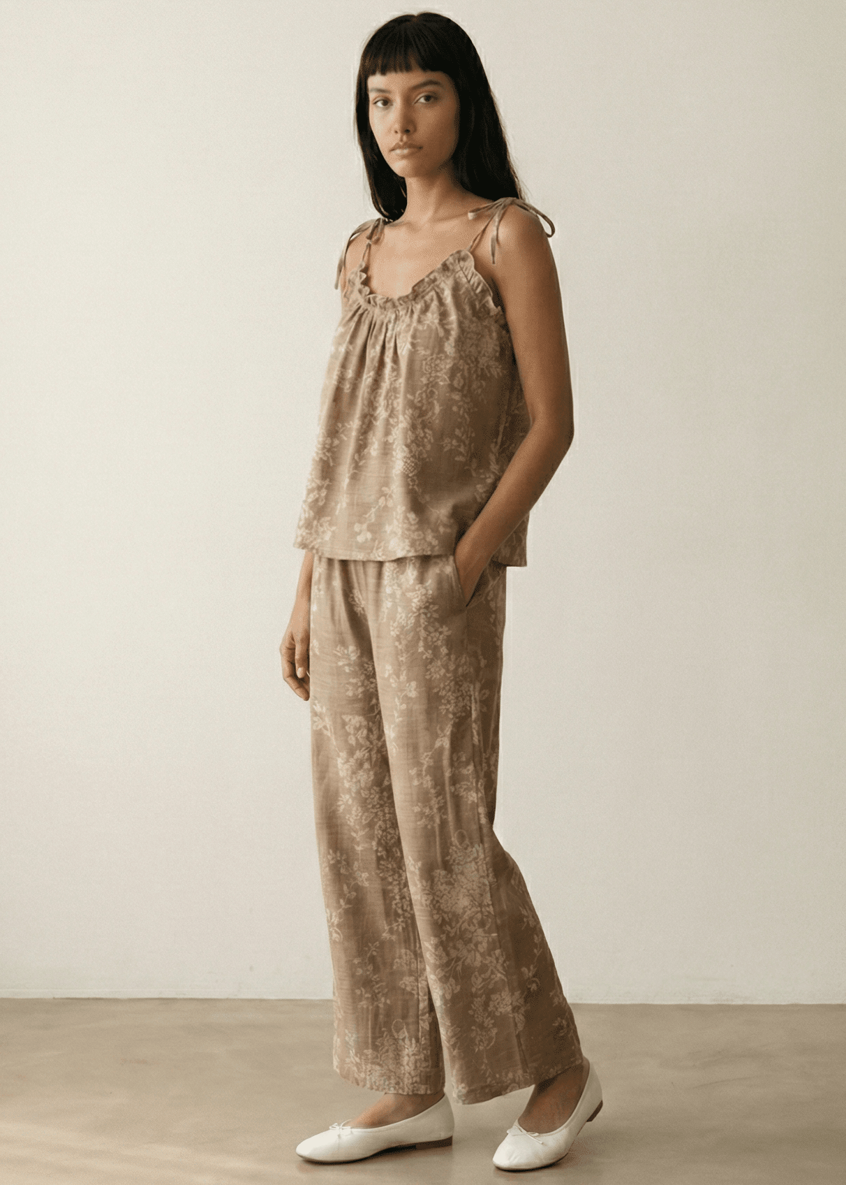  - Ever Lasting - Sabine Sleeveless & Long - Pant Floral Pajama Set / Beige - Pajamas - Ever Lasting