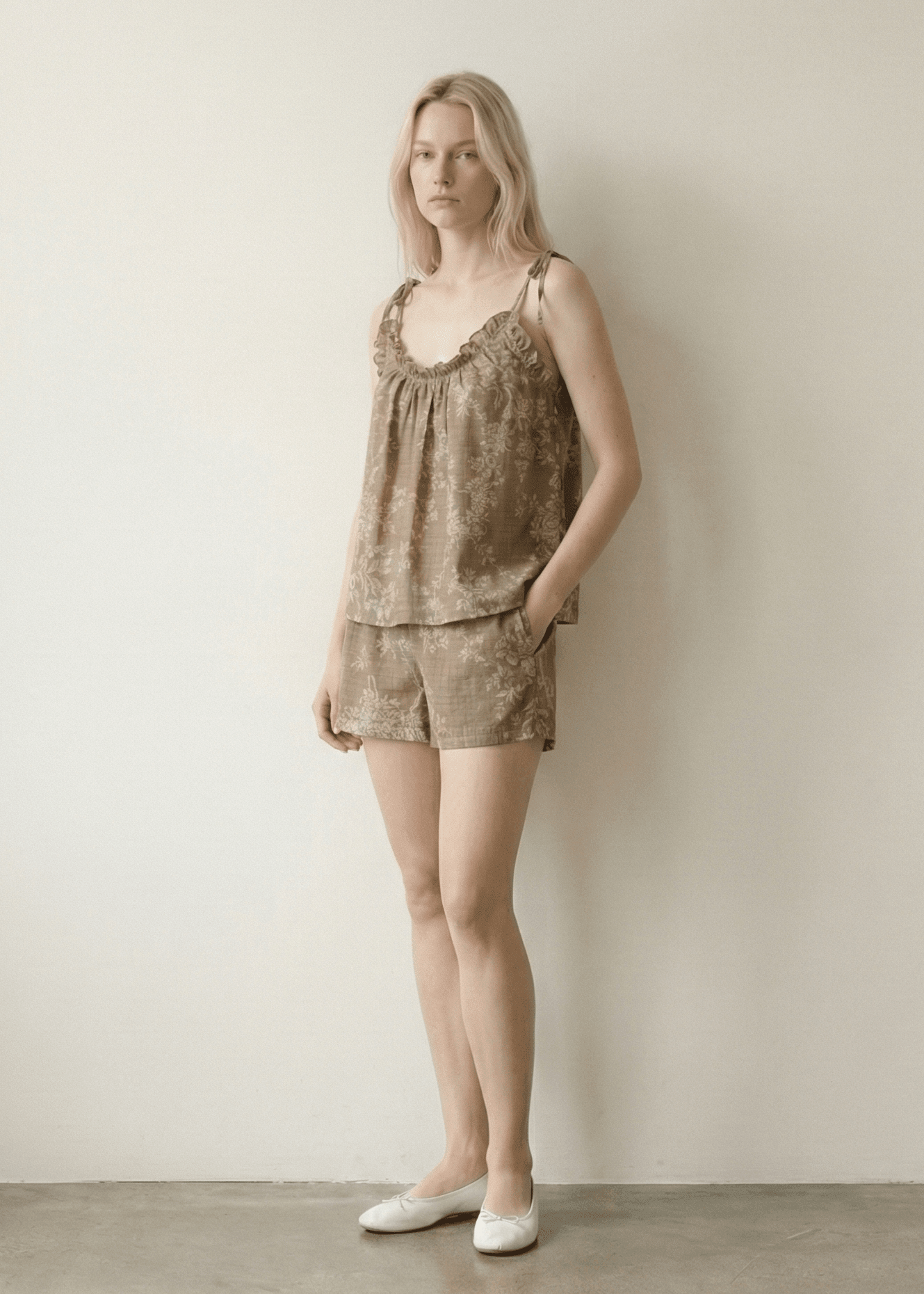  - Ever Lasting - Sabine Sleeveless & Shorts Floral Pajama Set / Brown - Pajamas - Ever Lasting