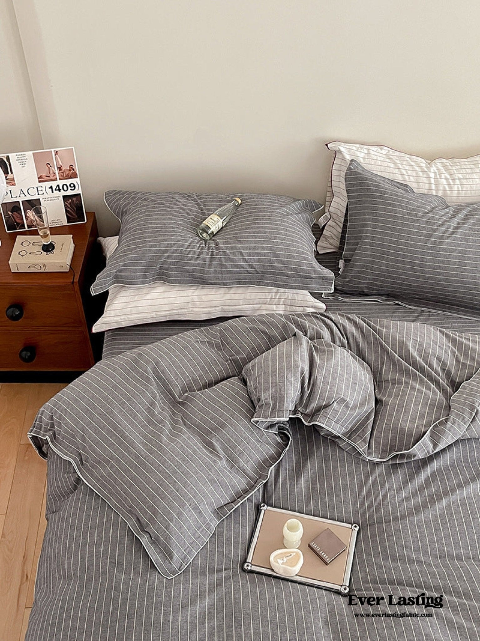 Scandinavian Overlock Striped Bedding Set / White + Green - Ever Lasting