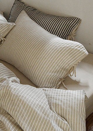  - Ever Lasting - Silas Striped Jacquard Bedding Set / White - Bedding Set - Ever Lasting