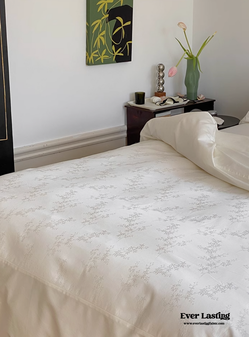 Silky Floral Bedding Set / Snow White