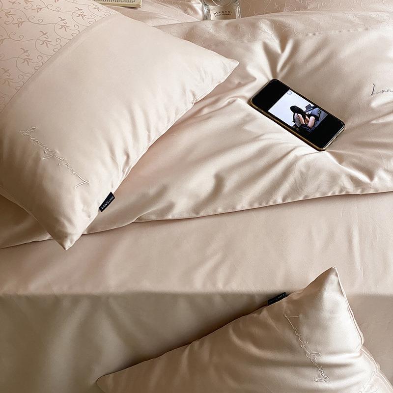  - Ever Lasting - Silky Floral Bedding Set / Snow White - Bedding Set - Ever Lasting