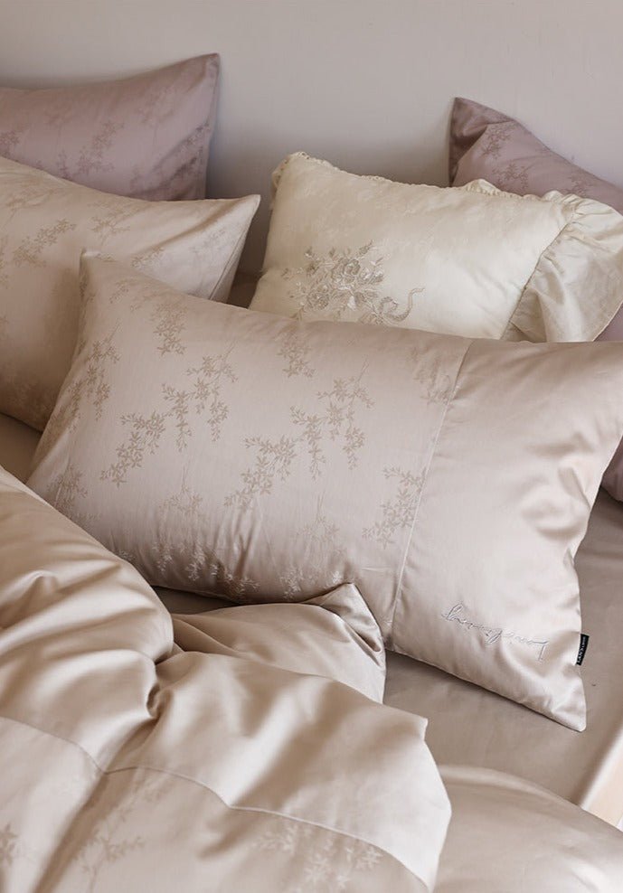  - Ever Lasting - Silky Floral Bedding Set / Snow White - Bedding Set - Ever Lasting