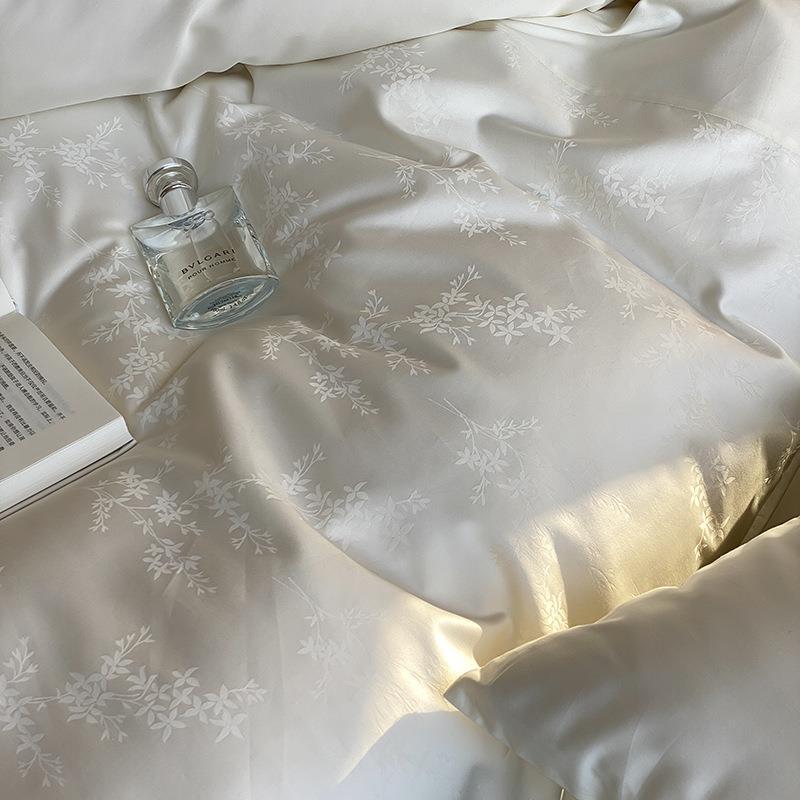  - Ever Lasting - Silky Floral Bedding Set / Snow White - Bedding Set - Ever Lasting