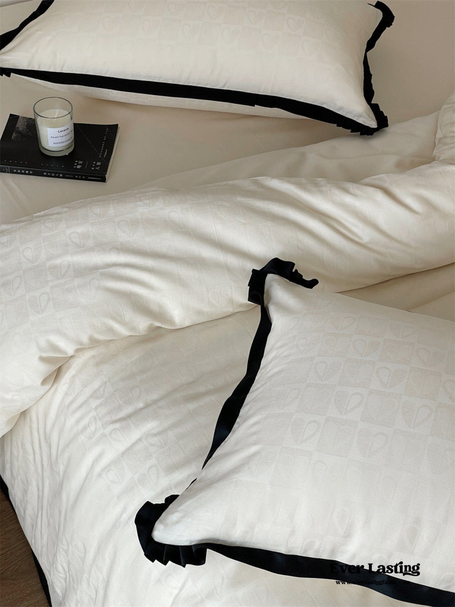 Silky Luxury Heart Textured Bedding Bundle - Ever Lasting