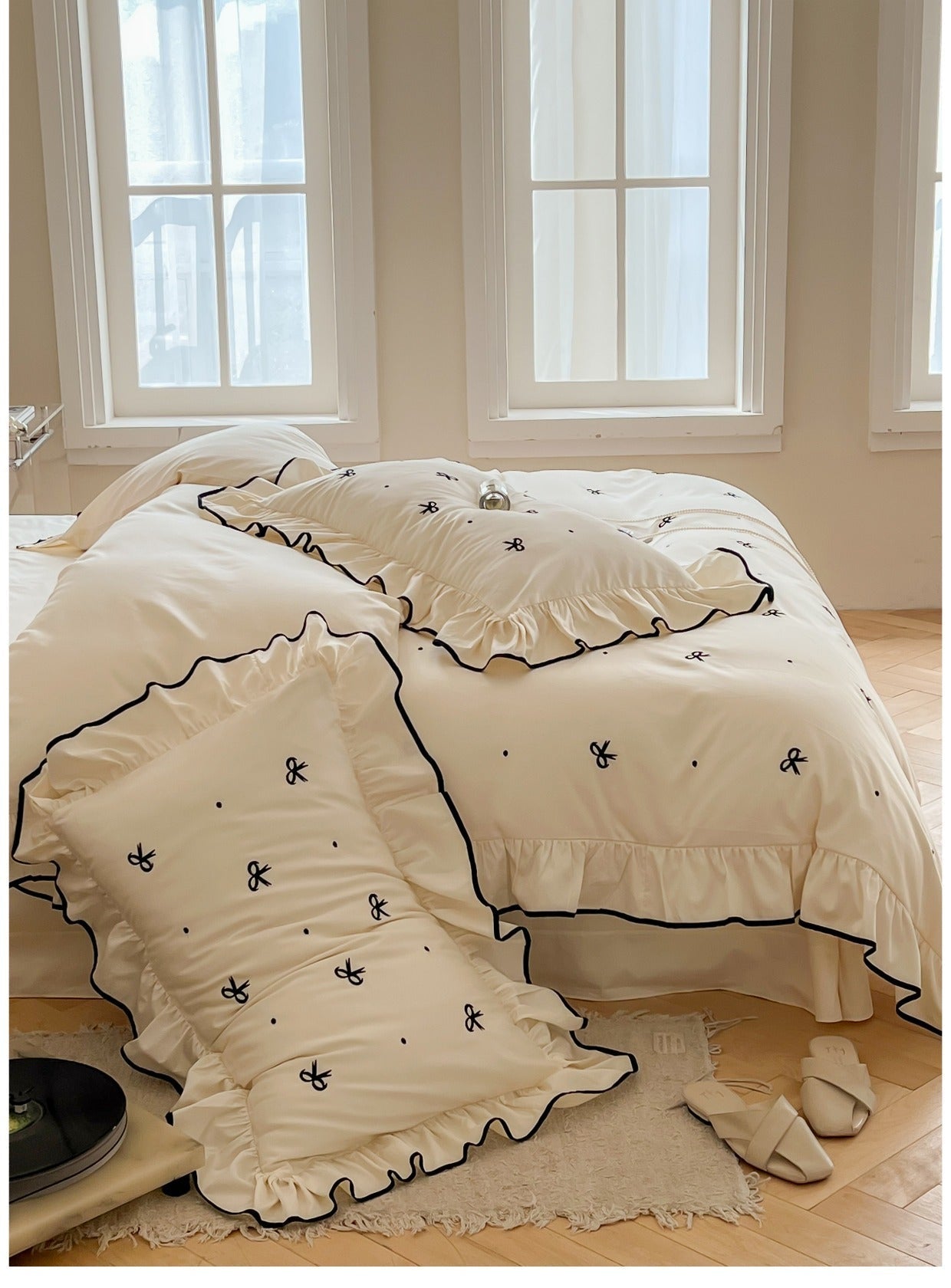 - Ever Lasting - Silky Ribbon Ruffle Bedding Set / Cream White - Bedding Set - Ever Lasting