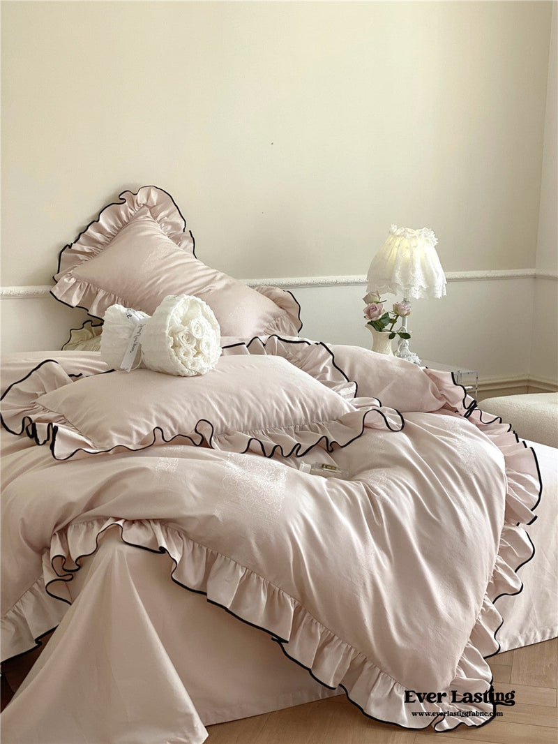 Silky Ruffle Bedding Set / White
