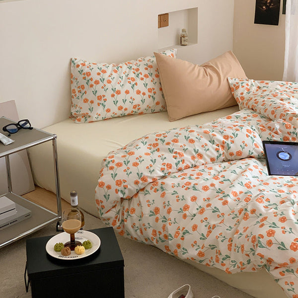 Small Floral Cotton Bedding Set Orange + Yellow / Flat