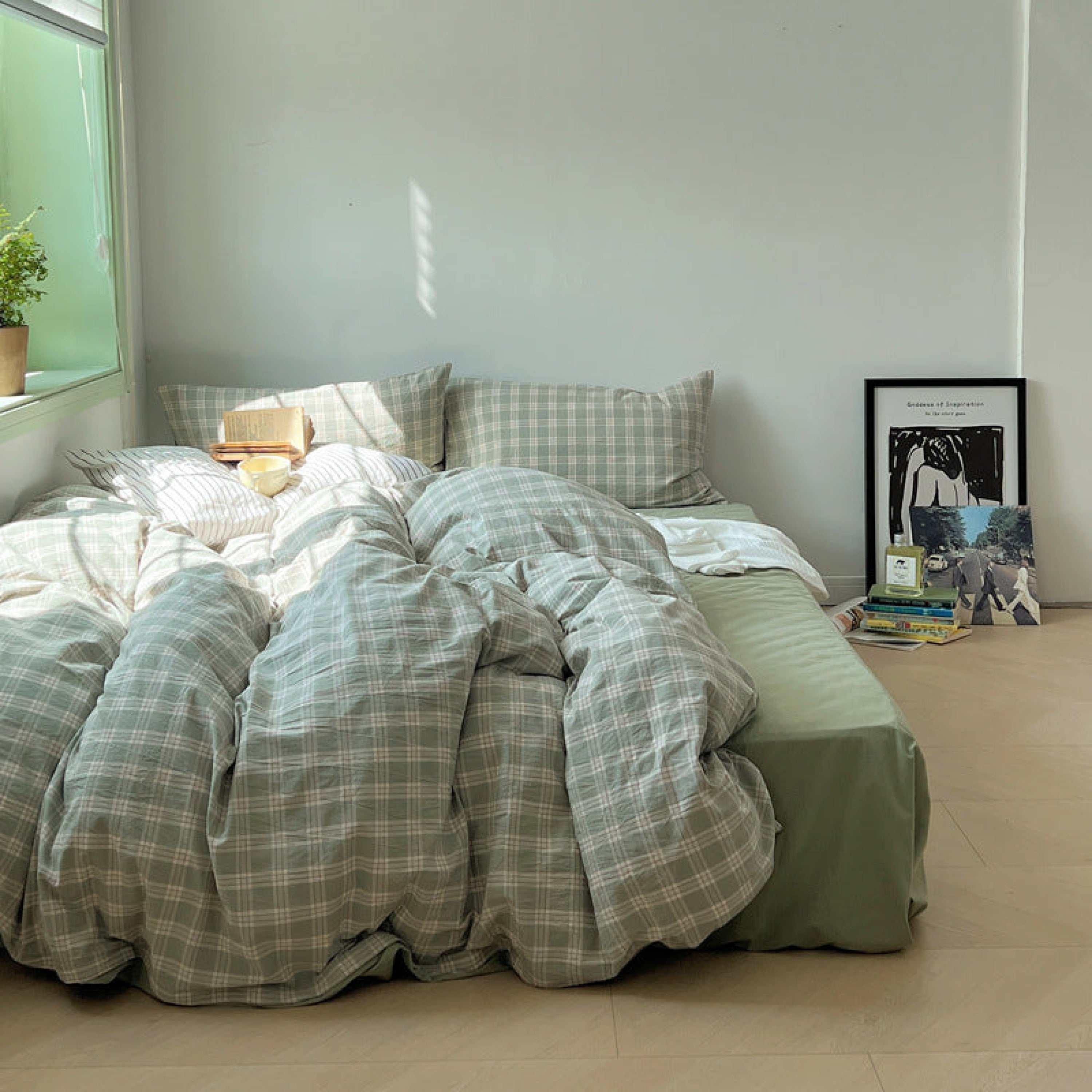 https://everlastingfabric.com/cdn/shop/files/soft-blend-plaid-bedding-set-green-small-fitted-290.jpg?v=1696561590