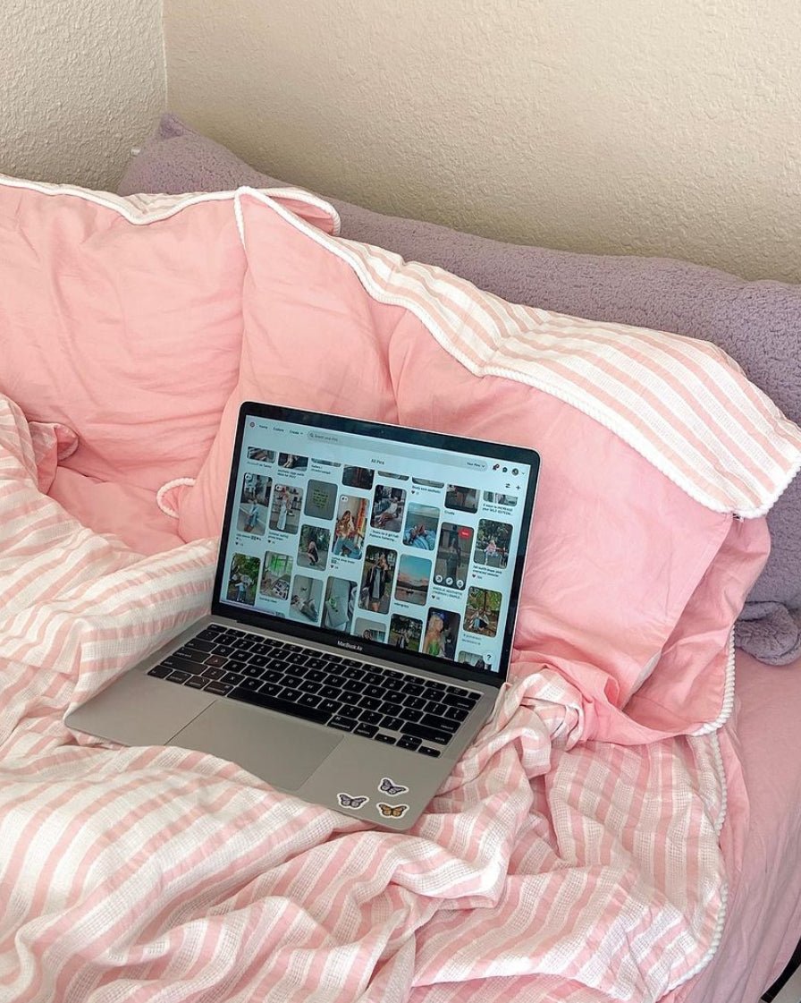  - Ever Lasting - Soft Jacquard Bedding Set / Barbie Hot Pink - Bedding Set - Ever Lasting