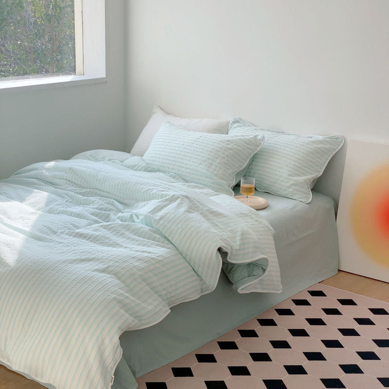 Soft Jacquard Bedding Set / Pink Blue Medium Fitted