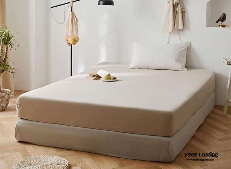 Solid Bed Sheet / White