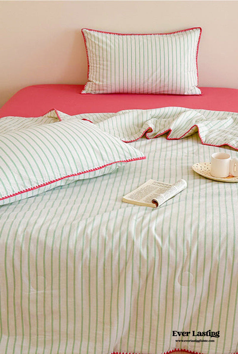 Stripe Breathable Blanket Set Blankets