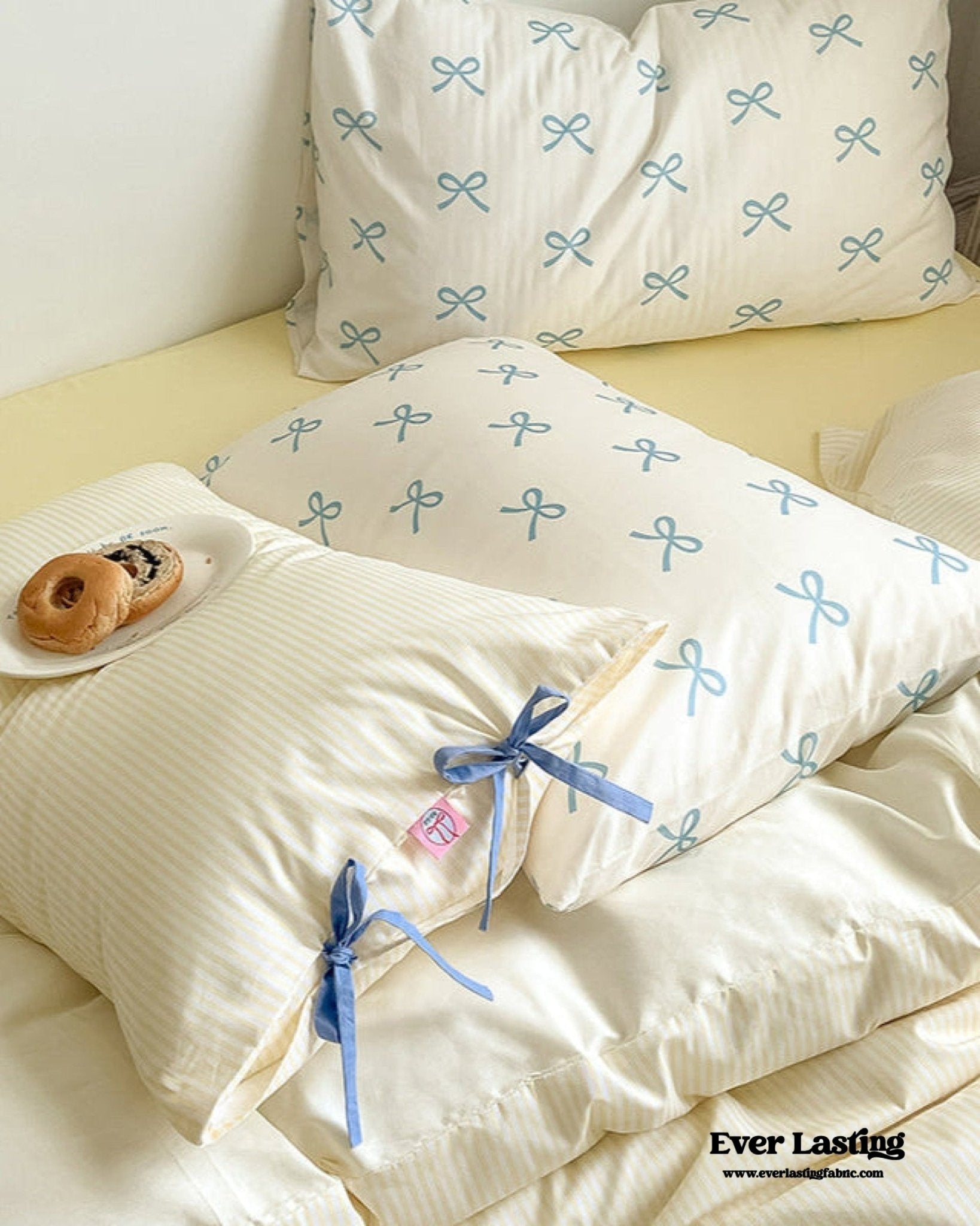 Sweet Bow Striped Bedding Set / Pink - Ever Lasting