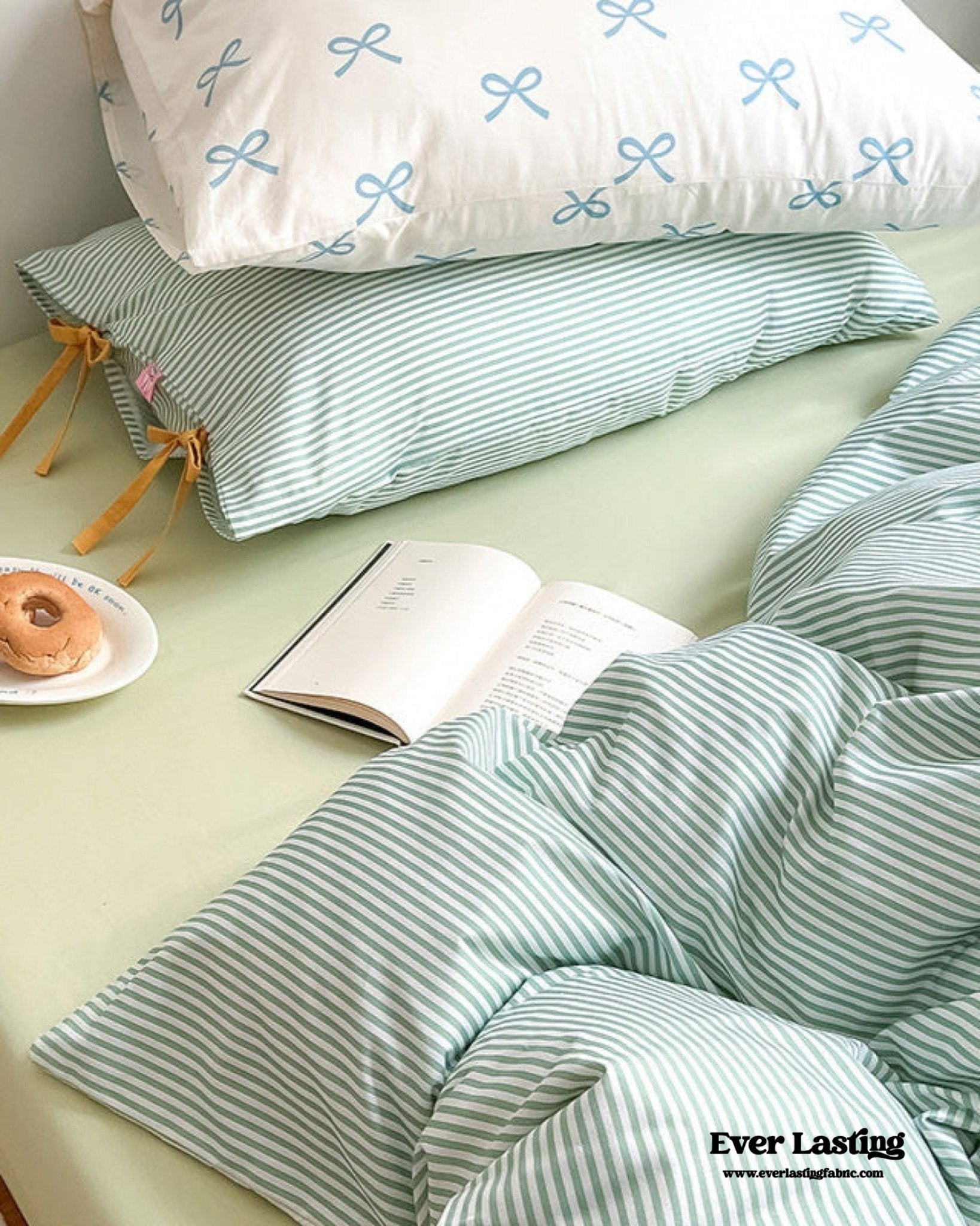 Sweet Bow Striped Bedding Set / Pink - Ever Lasting
