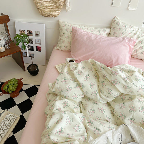 Sweet Floral Bedding Set Pink / Small Flat