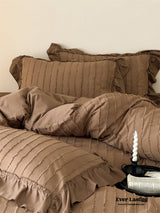 Sweet Ruffle Jacquard Bedding Set / Brown