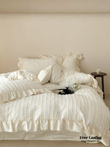 Sweet Ruffle Jacquard Bedding Set / White