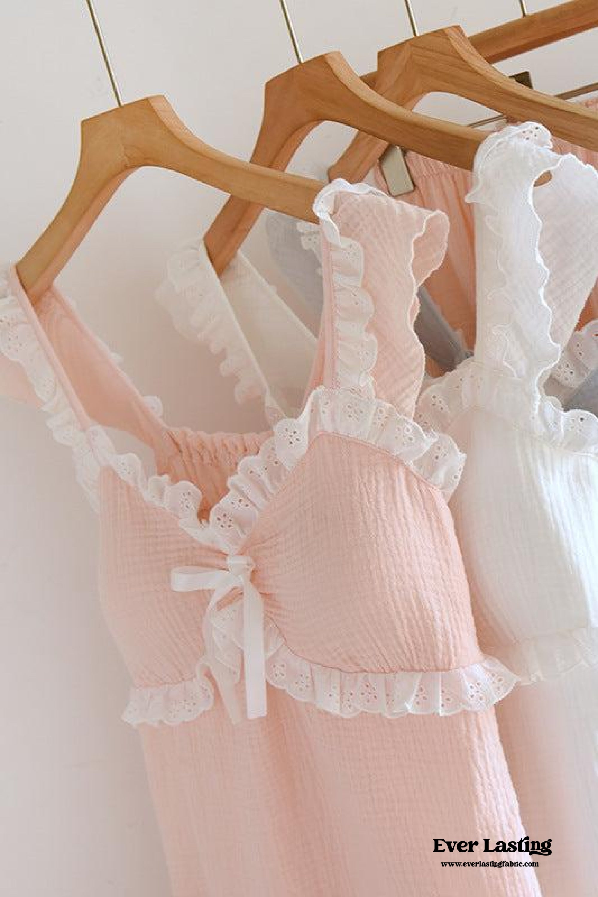 Sweet Ruffle Shorts Pajama Set / Pink