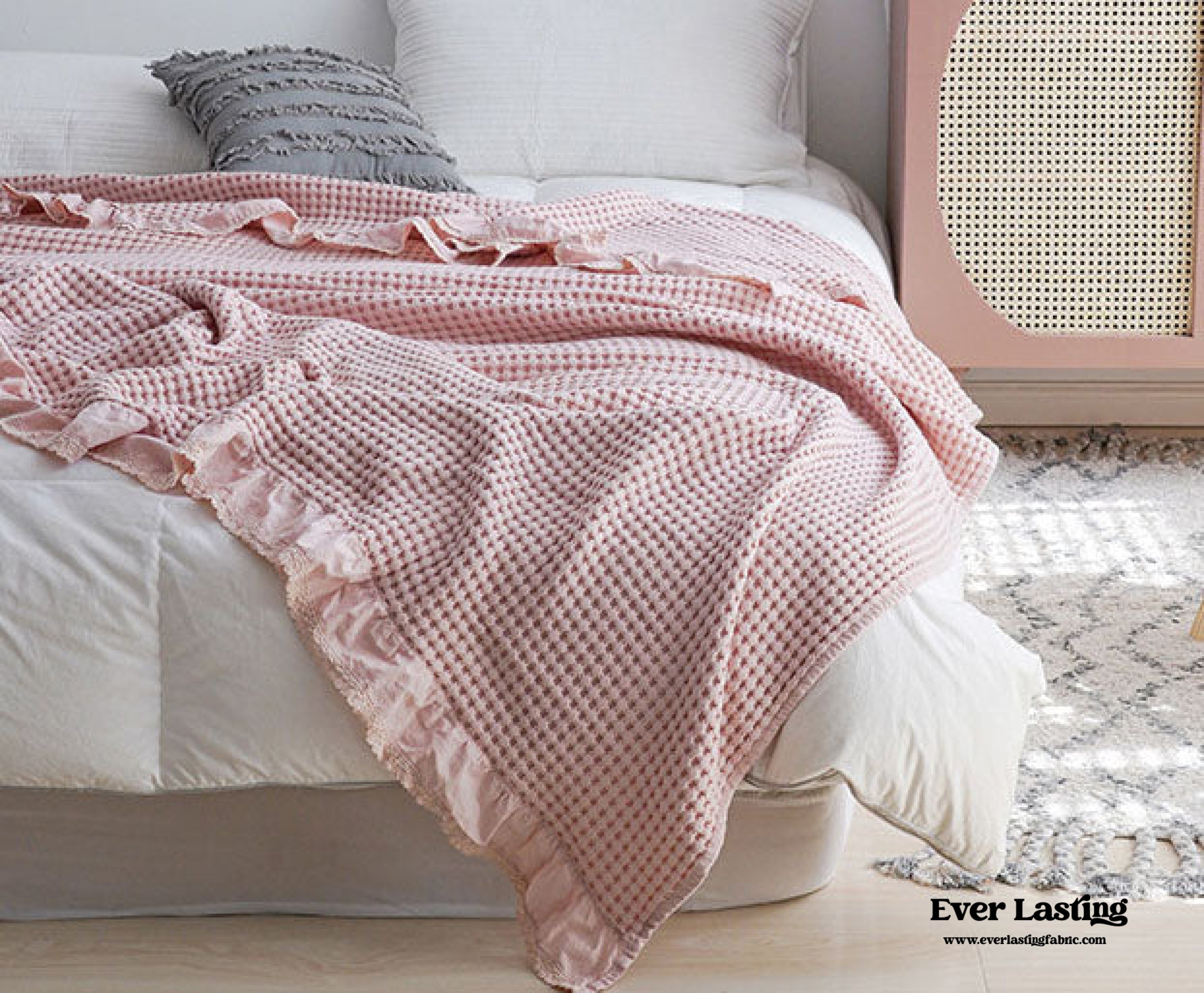 Textured Ruffle Cotton Blanket Pink