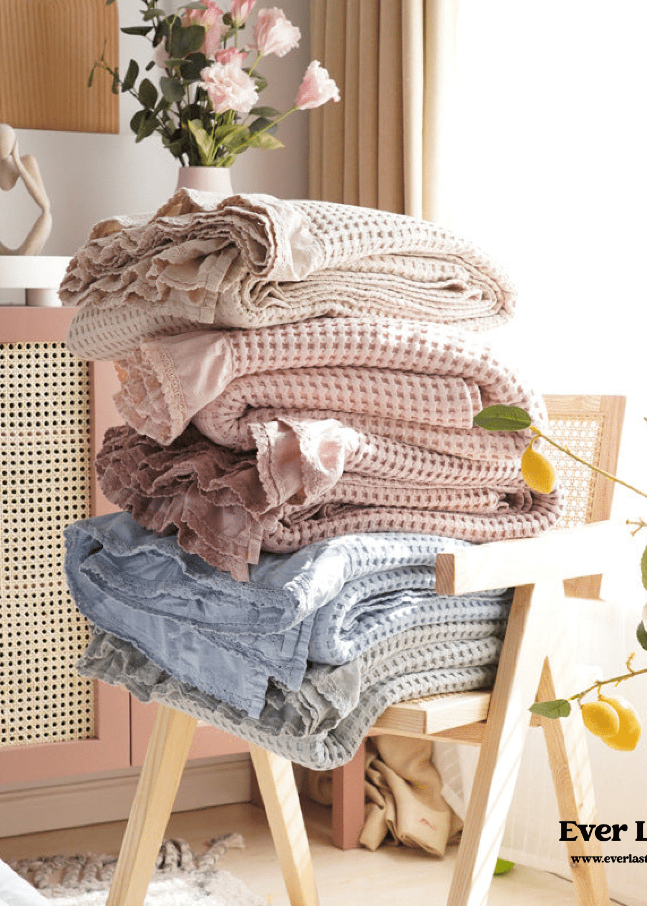  - Ever Lasting - Textured Ruffle Cotton Blanket / Pink - Blankets - Ever Lasting