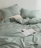 Thin Stripe Bedding Set / Beige