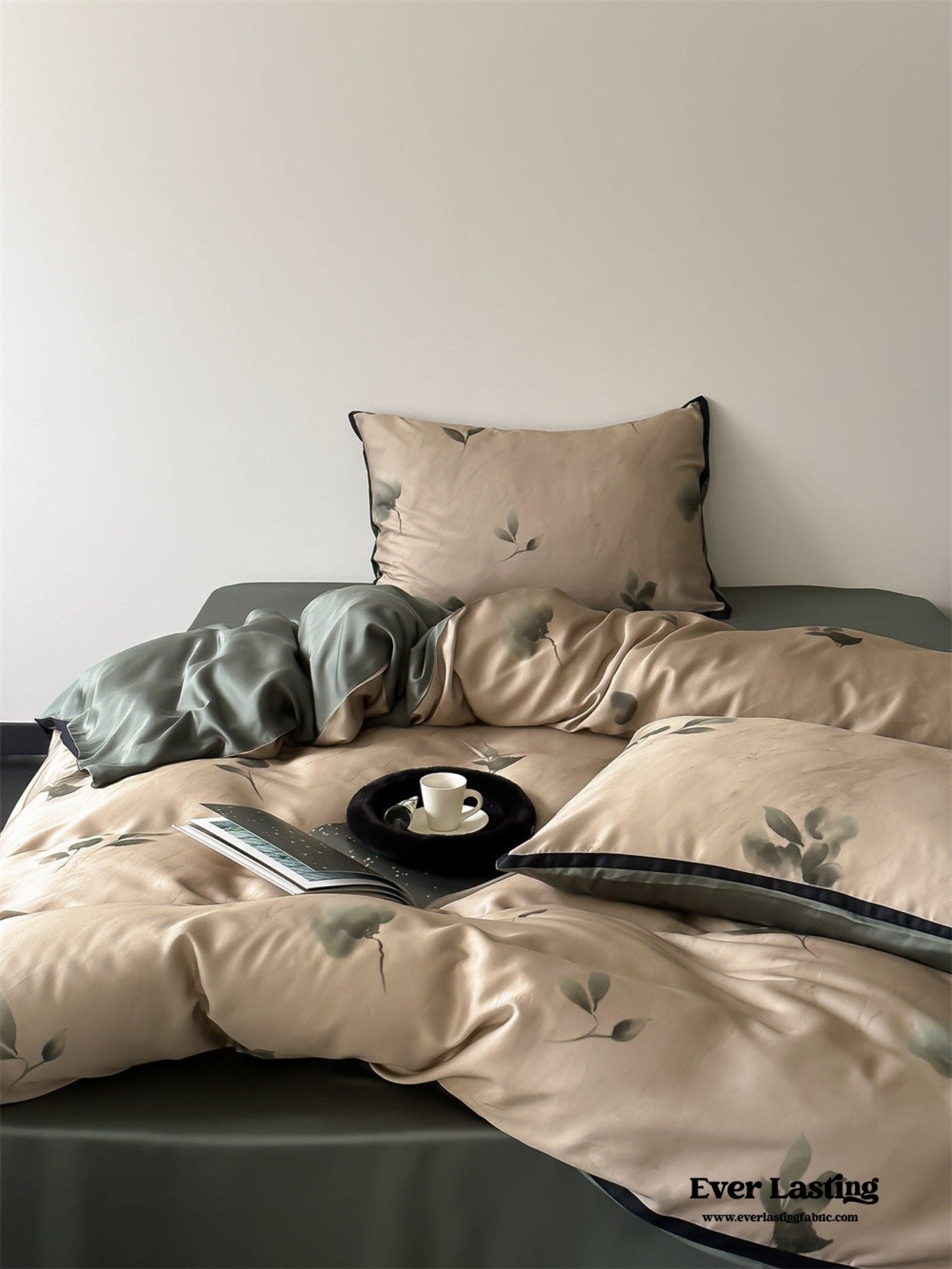 Twilight Zone Silky Tencel Bedding Set / White + Gray - Ever Lasting