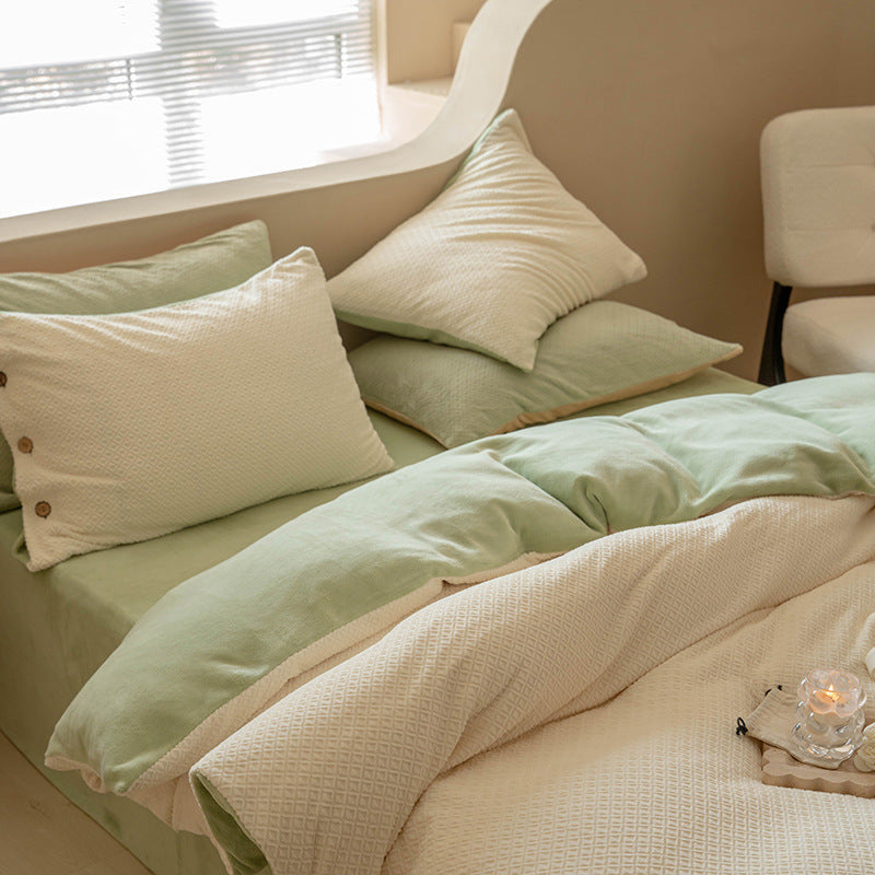 Velvet Buttoned Bedding Set / Cream + Green Small Fitted
