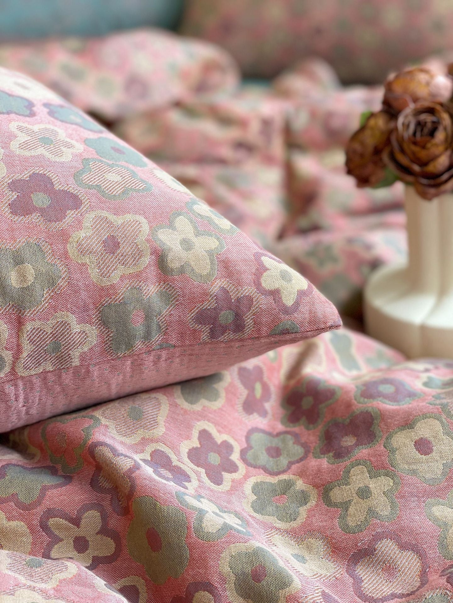  - Ever Lasting - Vibrant Vintage Double Layered Floral Bedding Set - Bedding Set - Ever Lasting