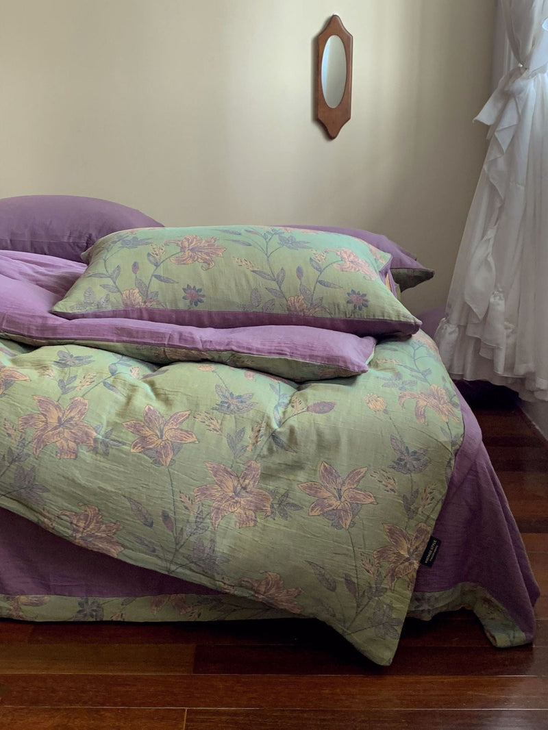 Vibrant Vintage Double Layered Floral Bedding Set Purple / Medium Flat