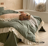 Vintage Large Ruffle Bedding Set