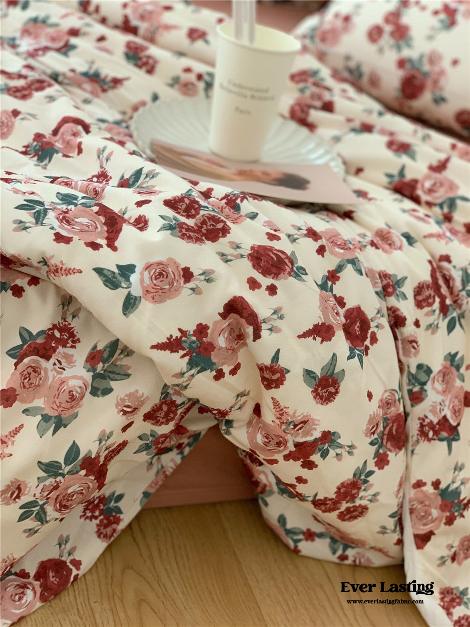 1977 Vintage Floral Strawberry Twin Sheet Set - Fitted and Flat shops