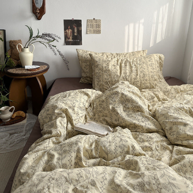 Vintage Inspired Dark Floral Bedding Bundle Late Autumn (Brown Yellow) / Small Fitted