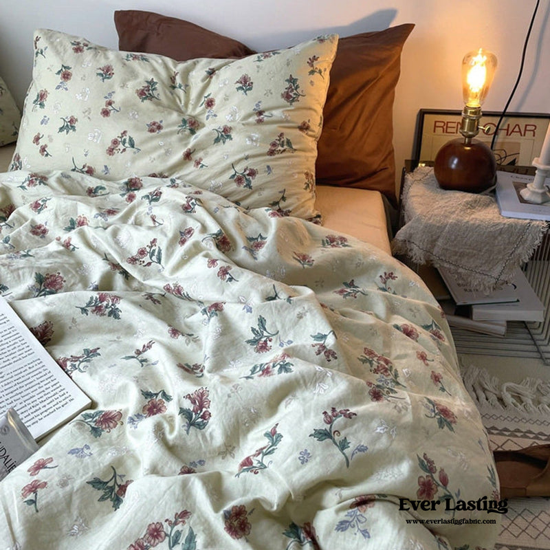 Vintage Inspired Floral Bedding Set / Brown + Beige