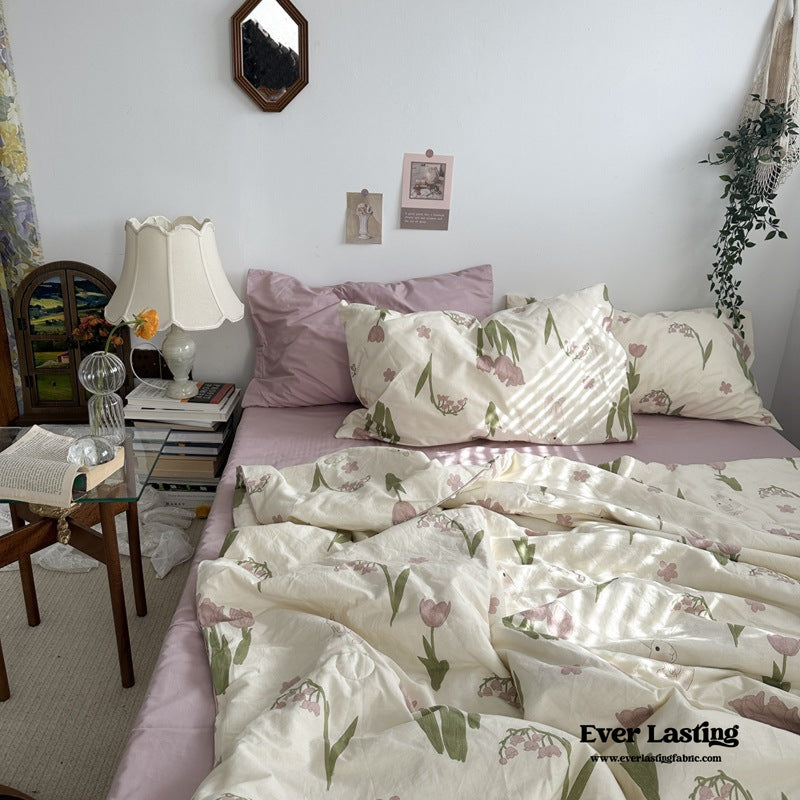 Vintage Inspired Floral Blanket Blankets