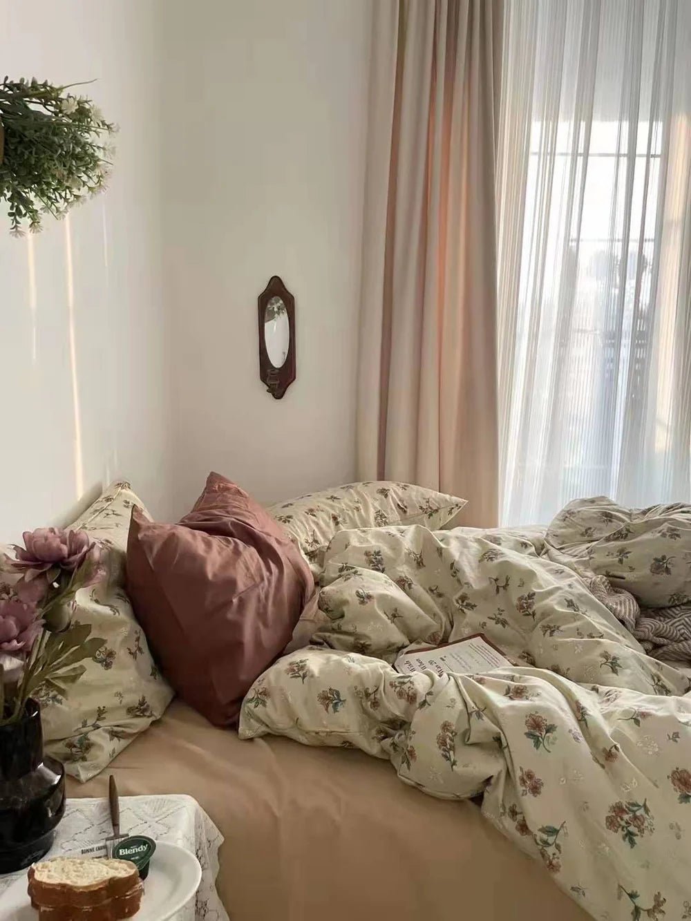  - Ever Lasting - Vintage Inspired Floral Small Room Bedding Set / Brown + Beige - Bedding Set - Ever Lasting